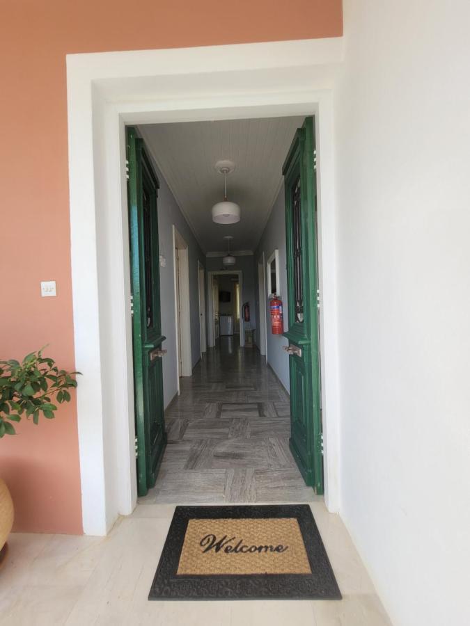 Villa Petros นีดรี ภายนอก รูปภาพ
