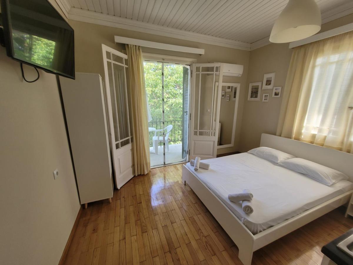 Villa Petros นีดรี ภายนอก รูปภาพ